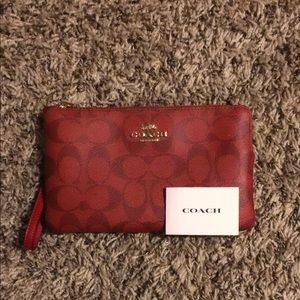 COACH pouch